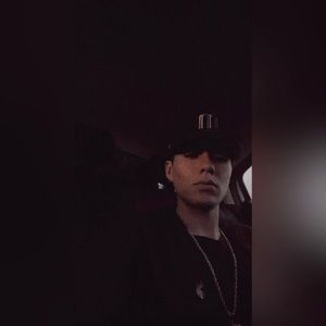 Meet your Posher, Cesar